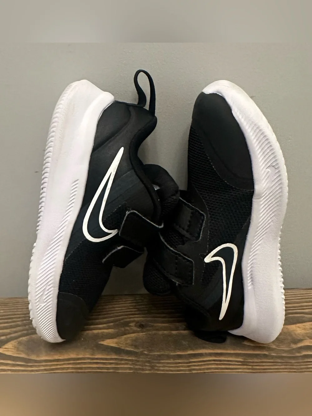 Nike Star Runner 3 Shoes Black/White DA2778-003 Velcro Strap Size 8C